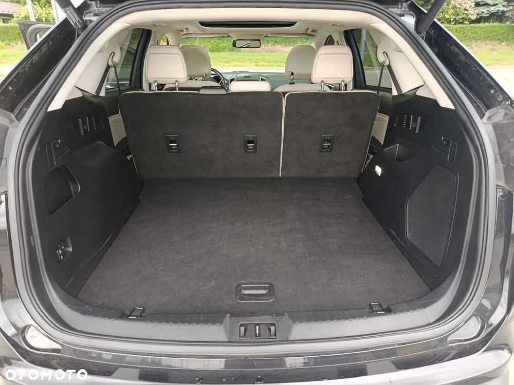 Ford Edge - 18