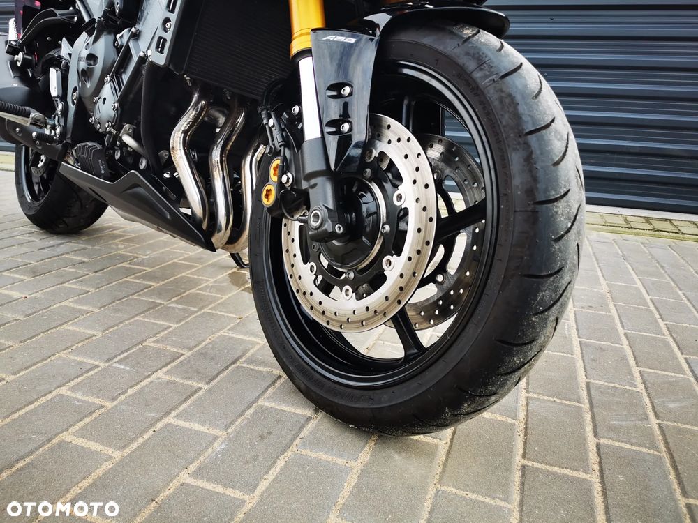 Yamaha FZ8 - 25