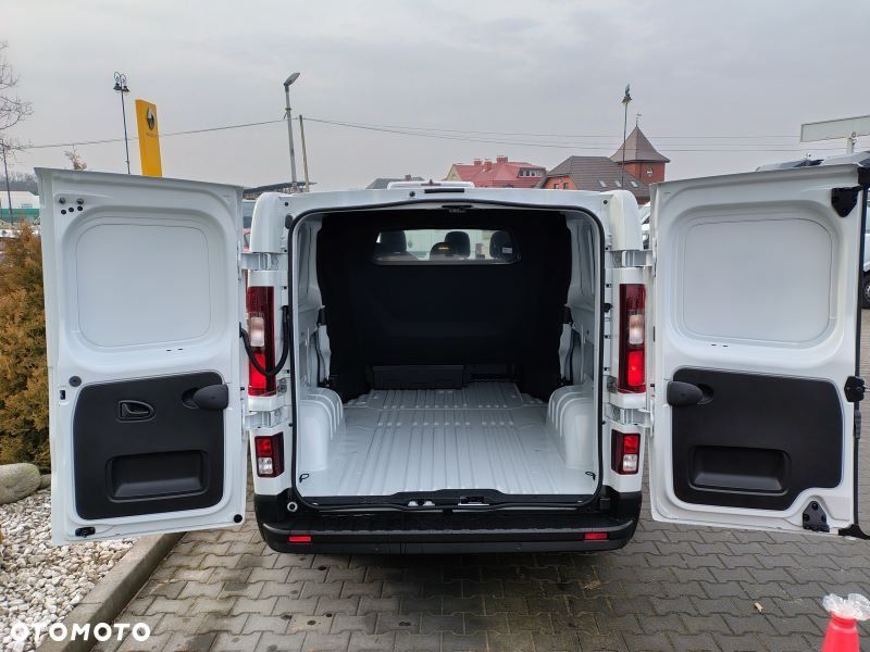 Renault Trafic - 10