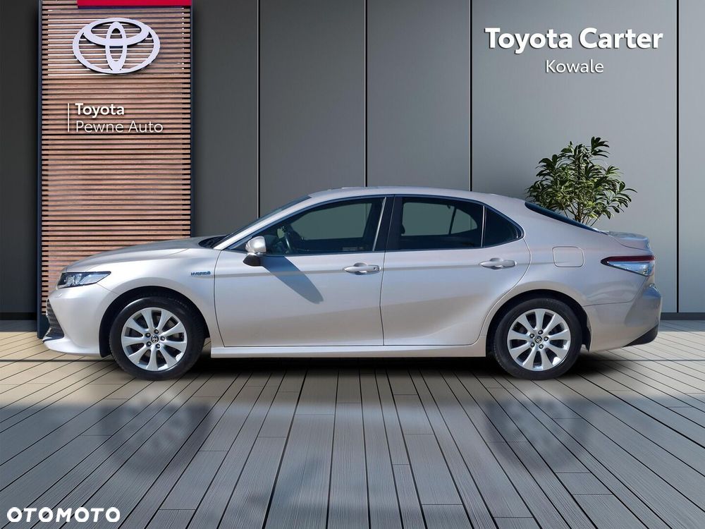 Toyota Camry 2.5 Hybrid Comfort CVT - 3
