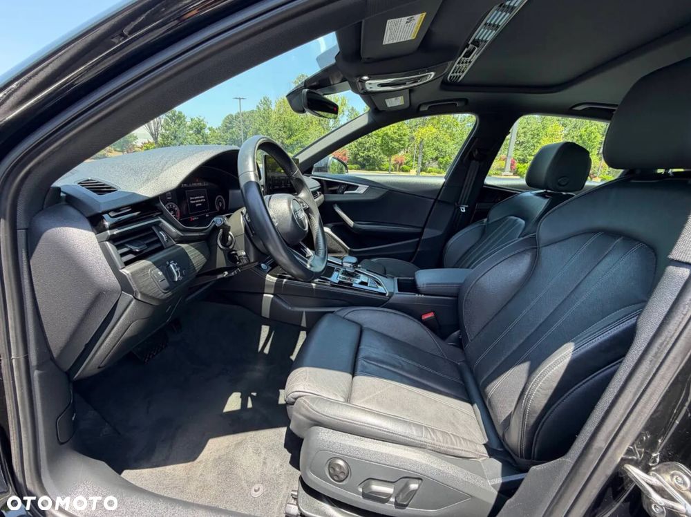 Audi A4 Limousine - 17