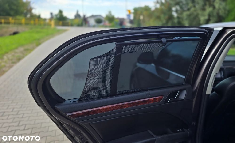 Skoda Superb 2.0 TDI Ambition DSG - 25