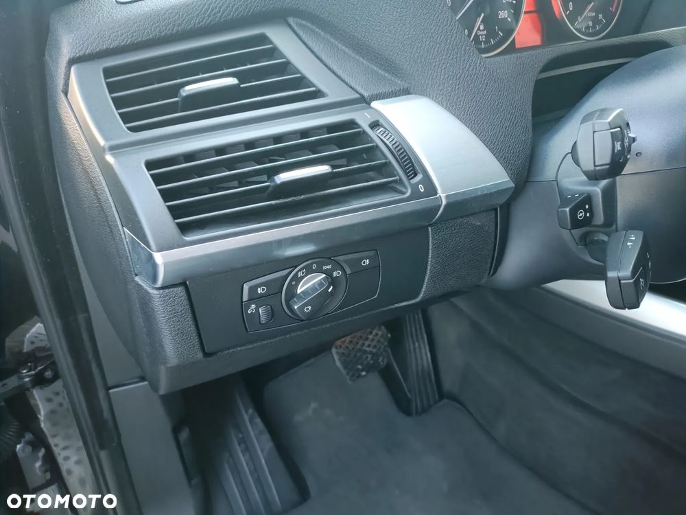 BMW X5 3.0sd - 27