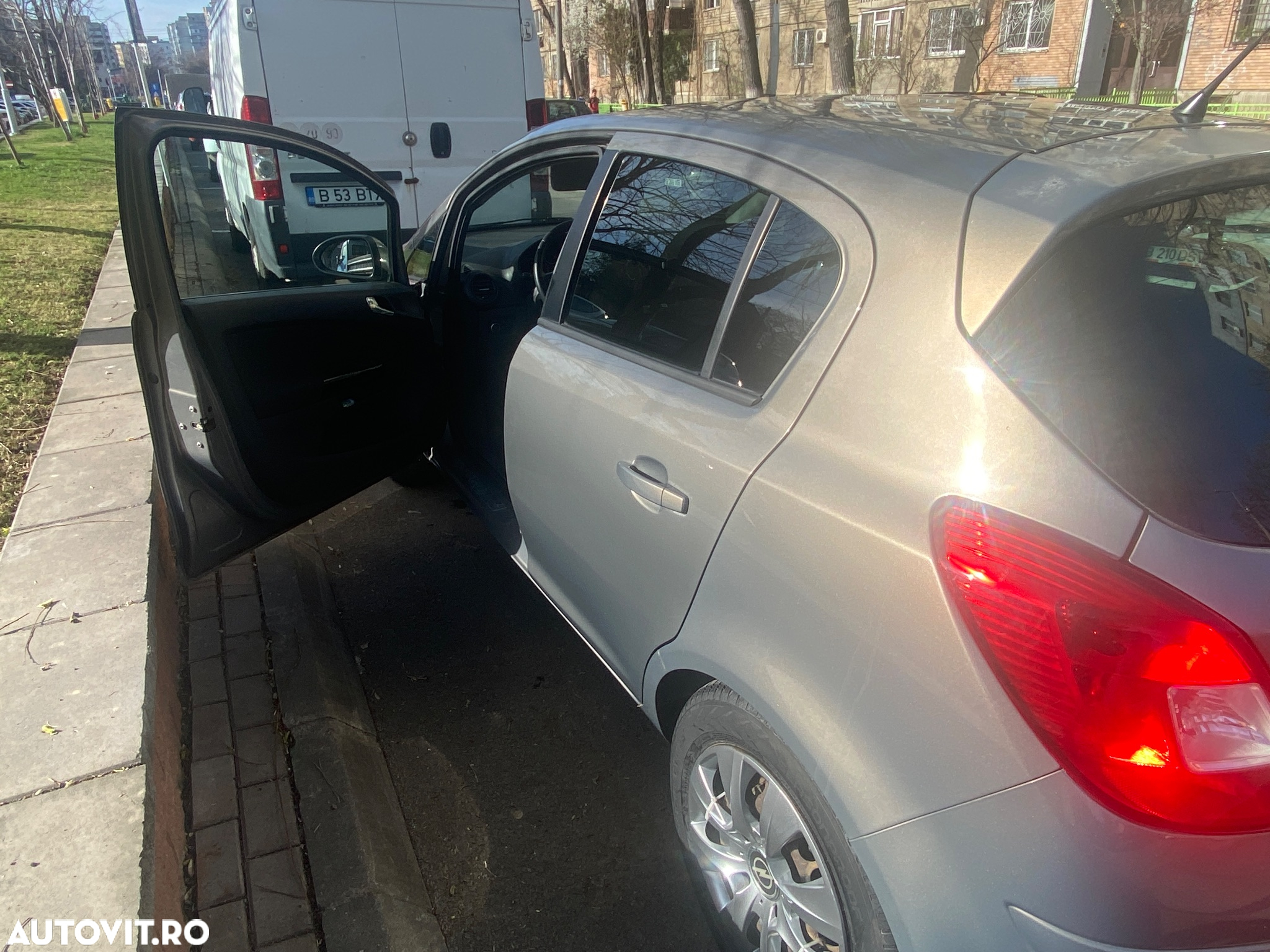 Opel Corsa 1.2 Cosmo - 14