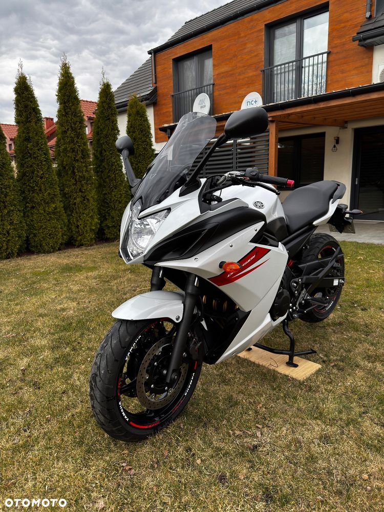 Yamaha XJ - 2