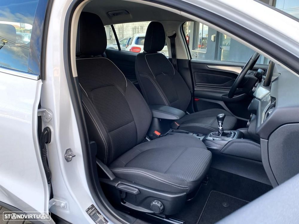 Ford Focus SW 1.5 TDCi EcoBlue Titanium - 5