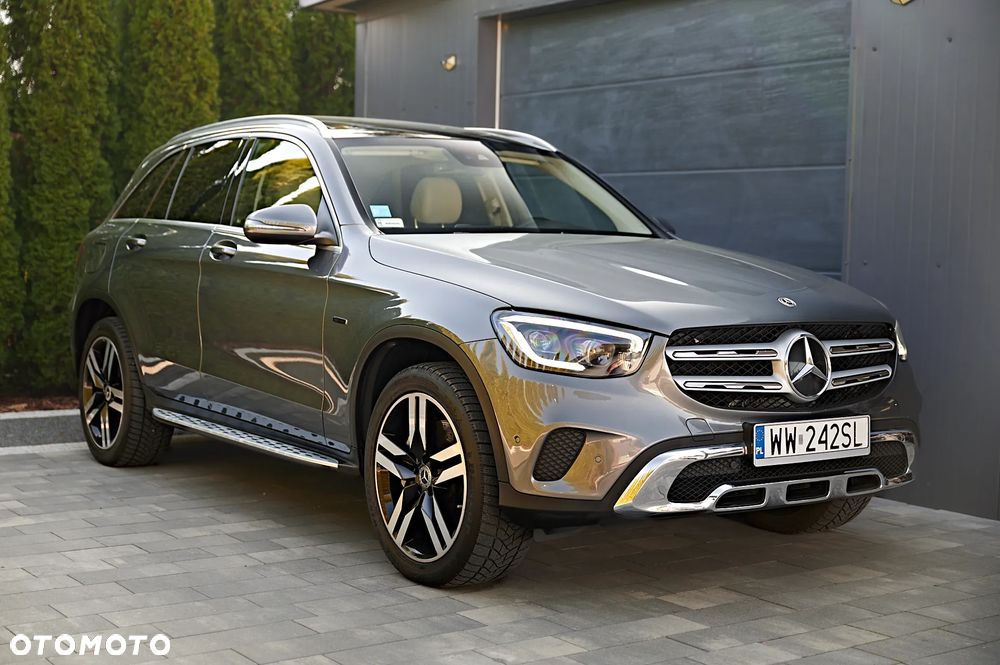 Mercedes-Benz GLC 300 e 4-Matic Business Edition - 10
