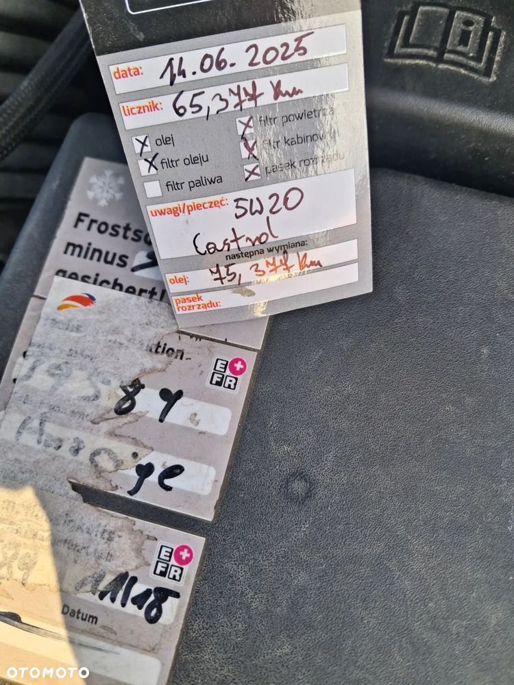 Ford Kuga 1.6 EcoBoost 2x4 Titanium - 25