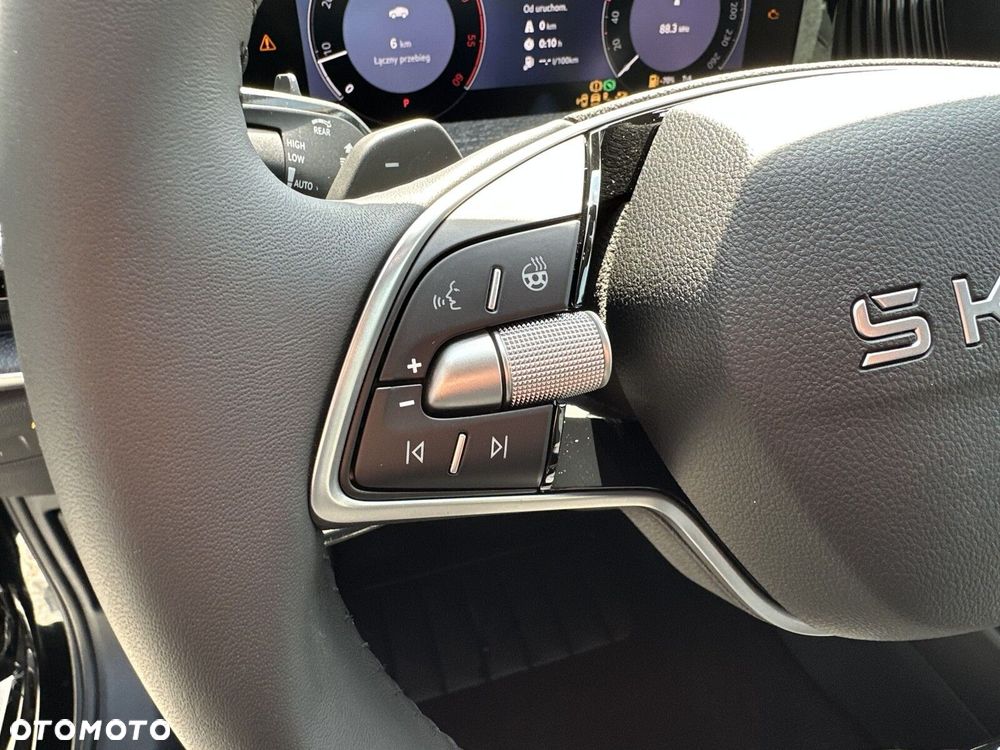 Skoda Superb 2.0 TDI SCR 4x4 Drive DSG - 16