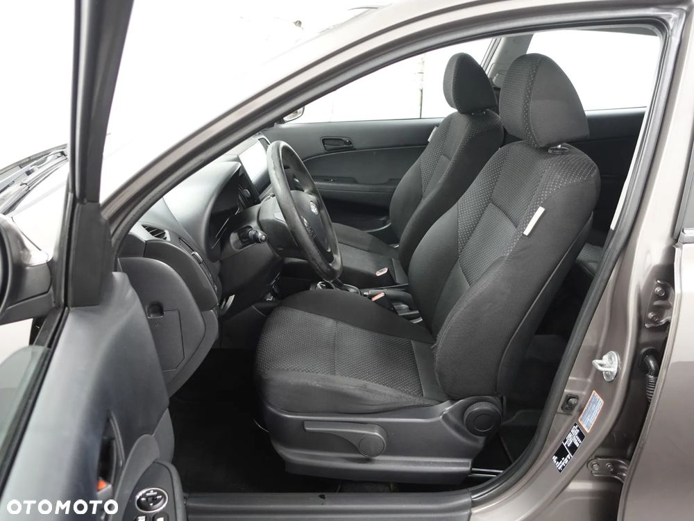 Hyundai i30 - 19