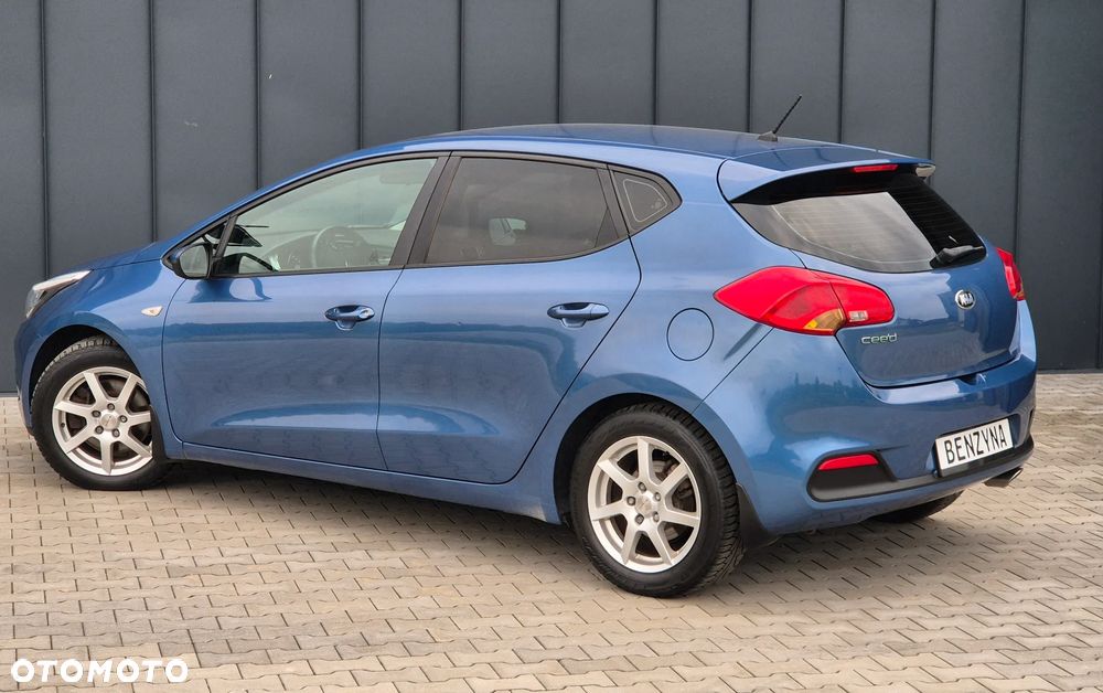 Kia Ceed - 24