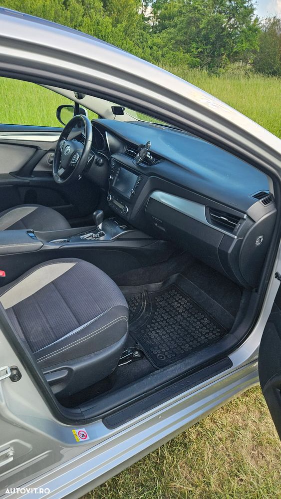 Toyota Avensis Touring Sports 1.8 Multidrive S Edition S+ - 14