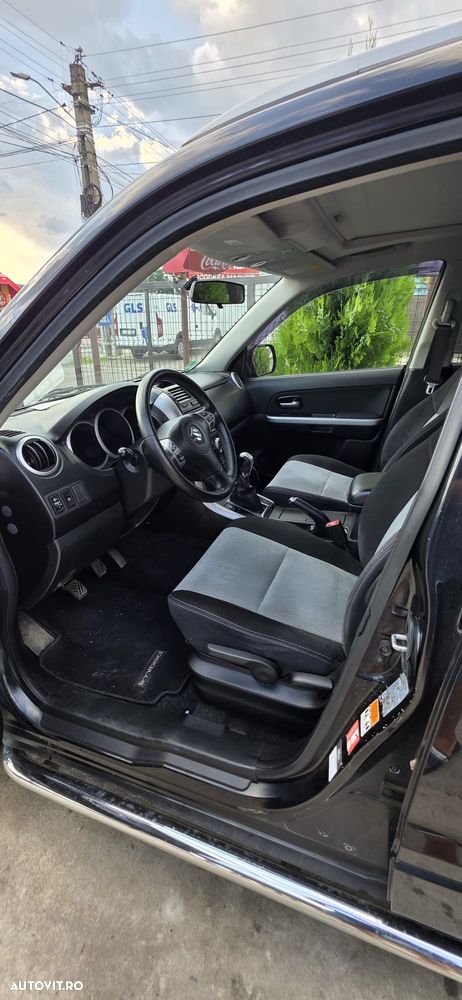 Suzuki Grand Vitara 1.9 DDiS Comfort DPF Limited - 21