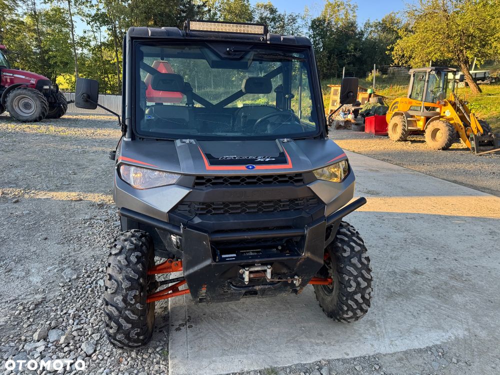Polaris Ranger - 1