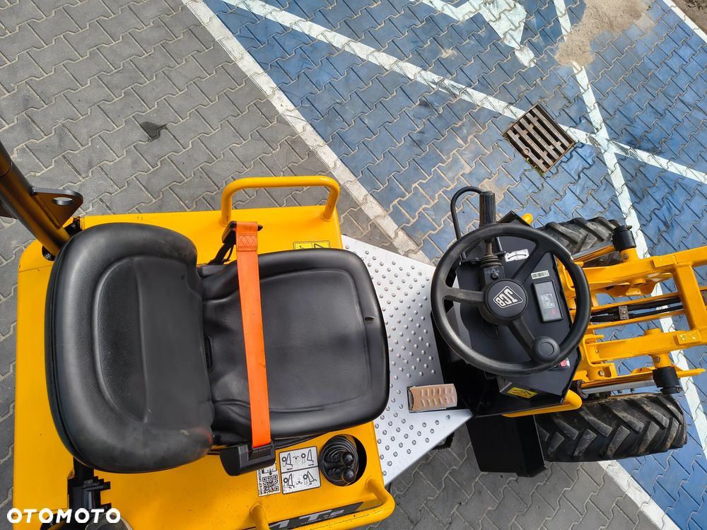 JCB 1T 2019r - 18