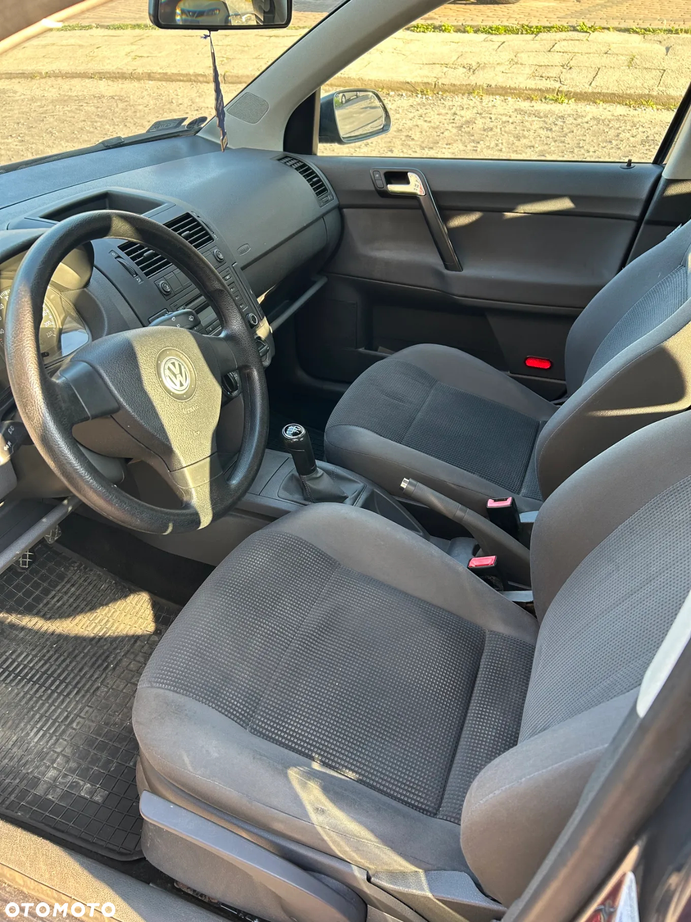 Volkswagen Polo 1.4 16V Comfortline - 10