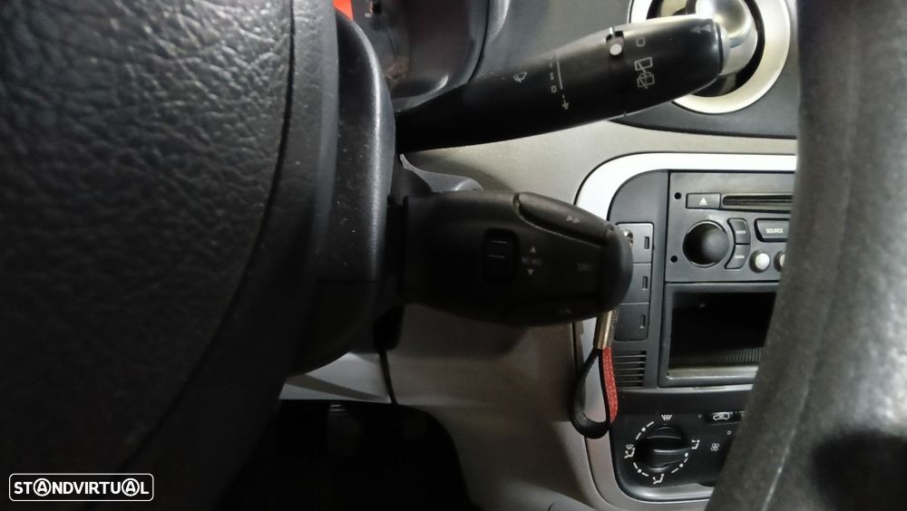 Citroën C3 1.4 HDi SX + - 14