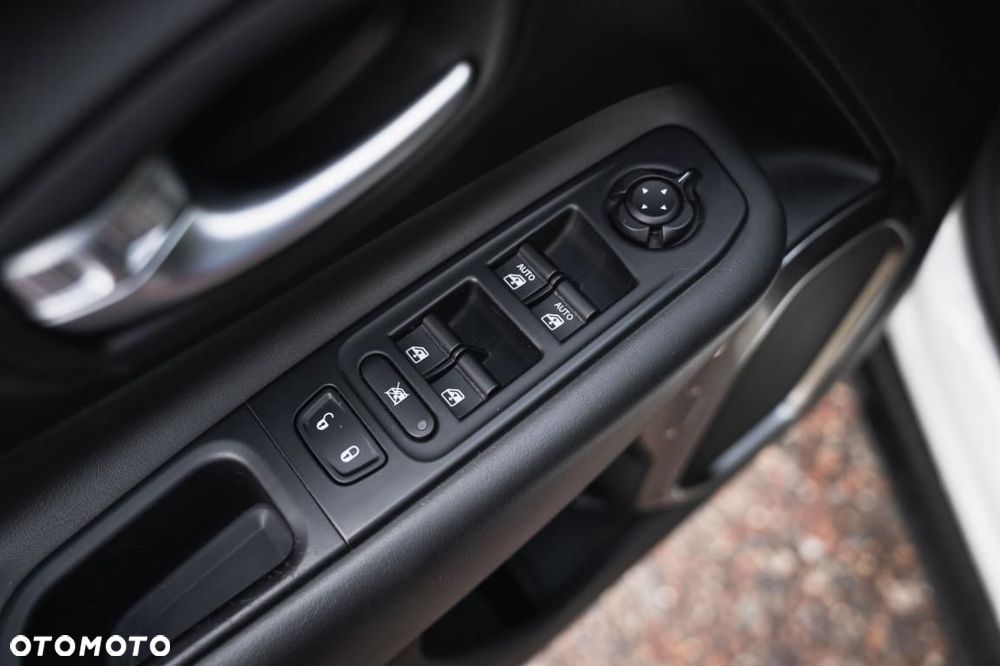 Jeep Renegade - 24