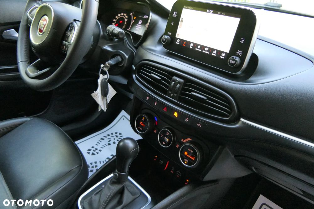 Fiat Tipo 1.6 MultiJet 16v Lounge DDCT - 27