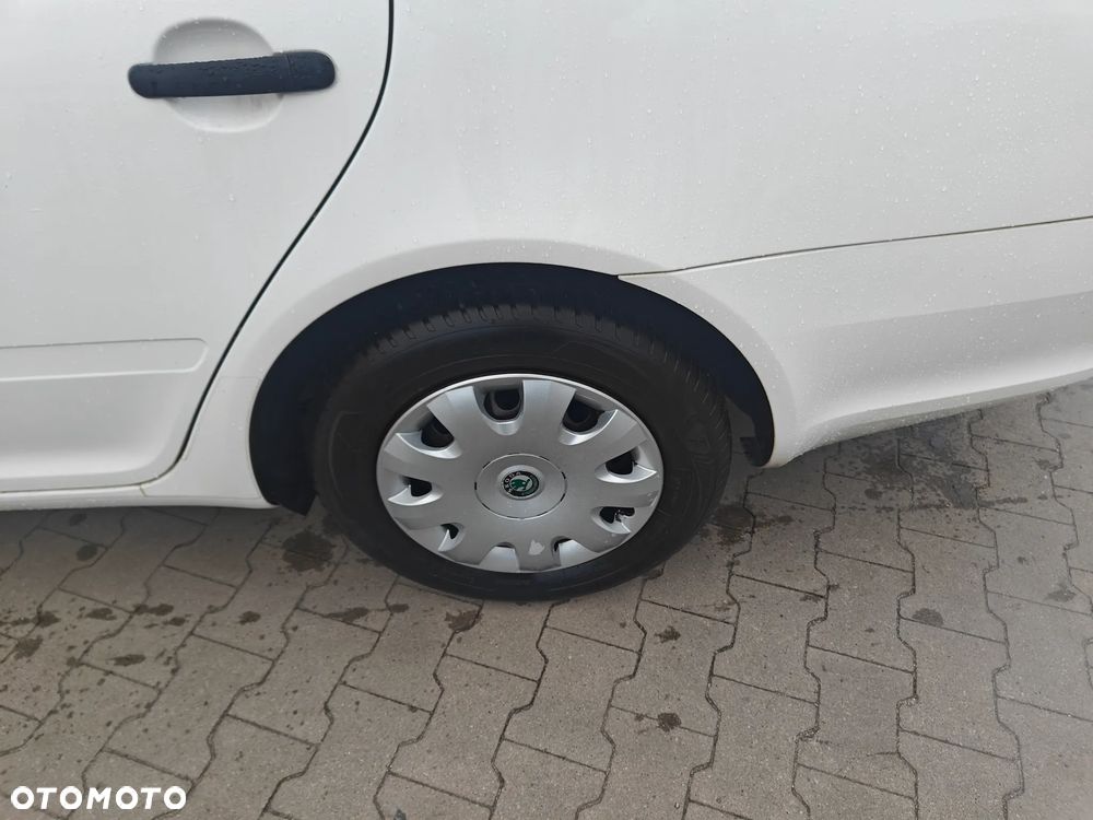 Skoda Octavia 1.6 TDI DPF Ambition - 13