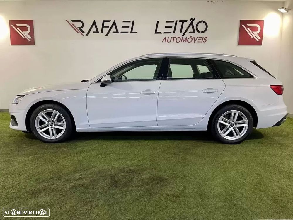Audi A4 Avant 30 TDI S tronic — fotografia 4
