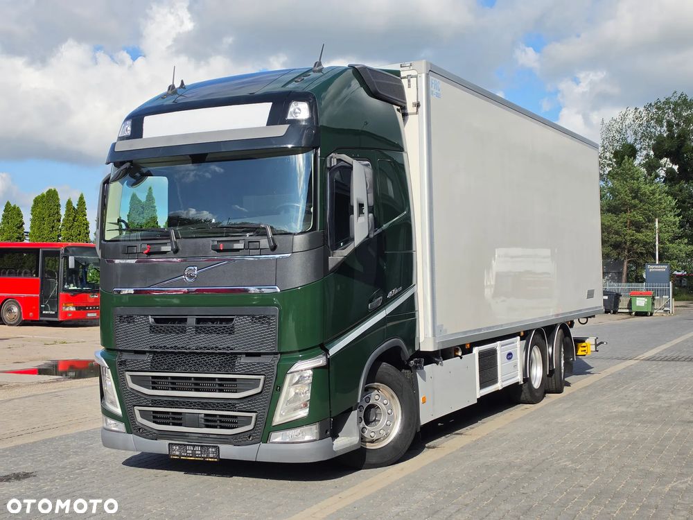 Volvo FH460 I SAVE / CARRIER 900/ KABINA SYPIALNA / CHŁODNIA KWIATOWA / SUPER STAN / 3 OŚ SKRĘTNA  / EURO 6 /SERWIS VOLVO / KONTENER KWIATOWY / - 1