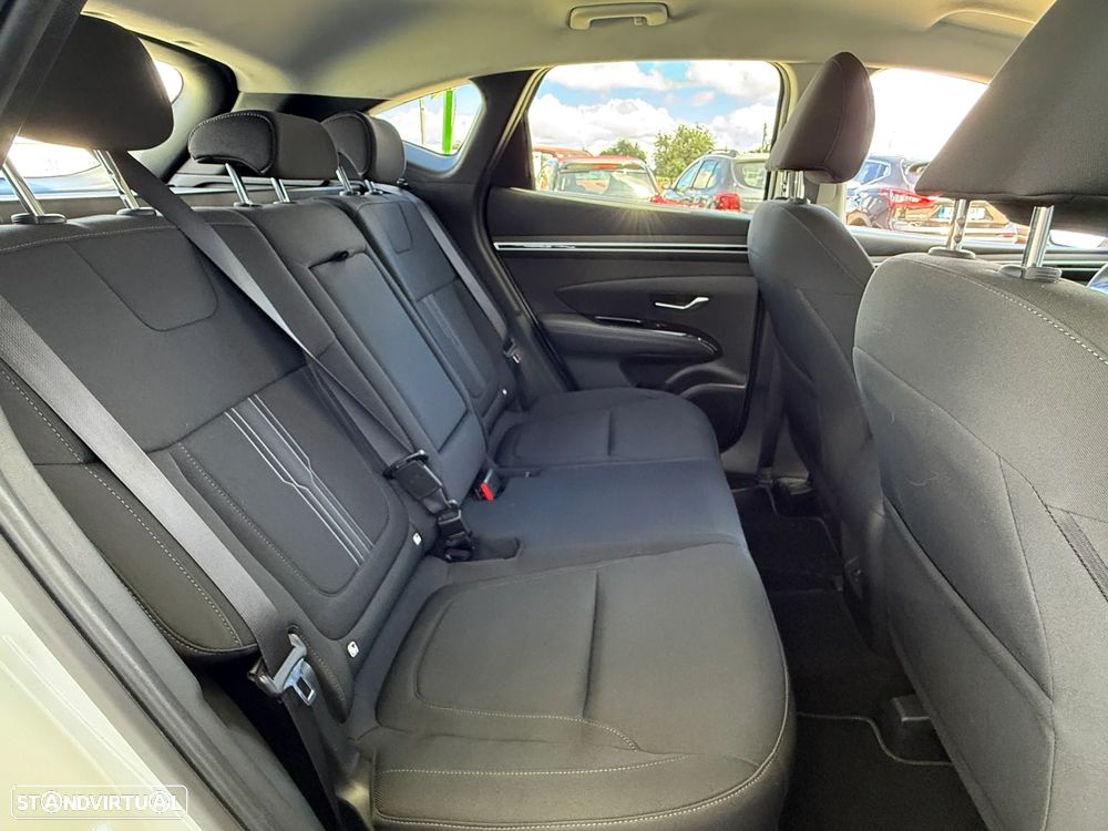 Hyundai Tucson 1.6 T-GDI HEV Vanguard - 21