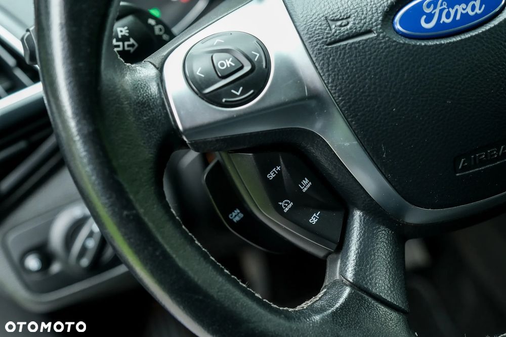 Ford Kuga 2.0 TDCi 4x4 ST-Line - 23