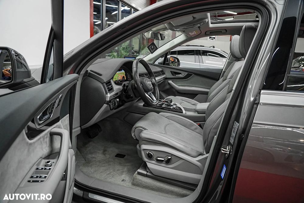 Audi Q7 - 4