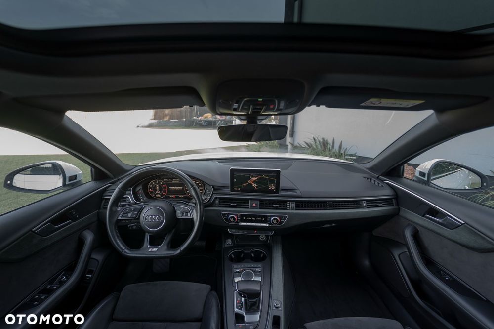 Audi A4 Avant - 16