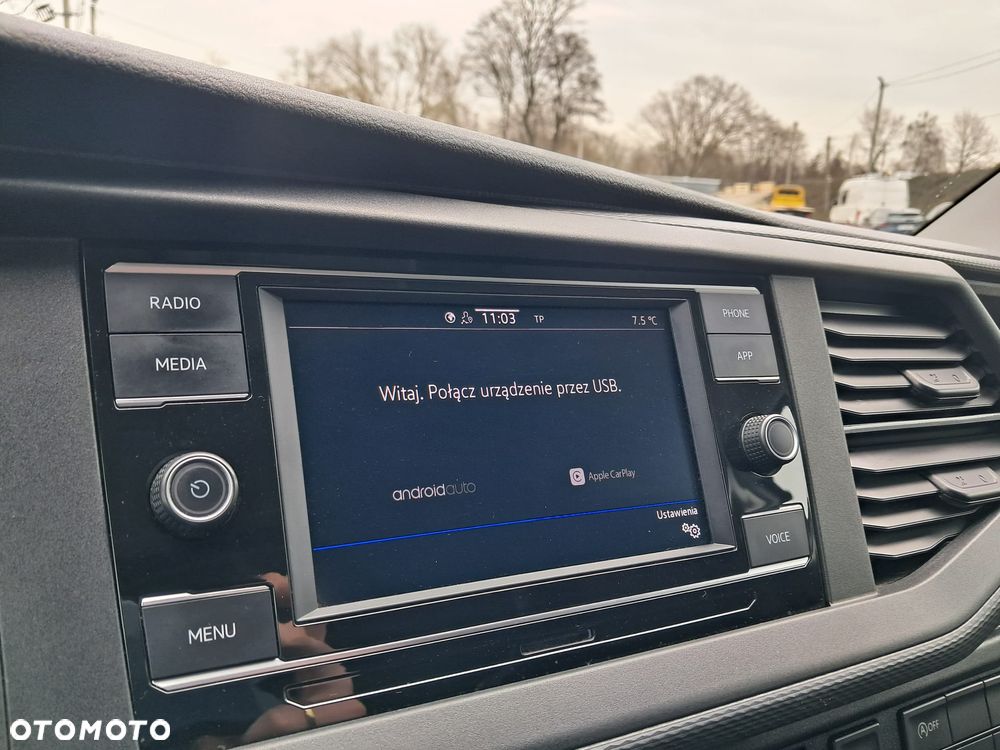 Volkswagen Transporter - 32
