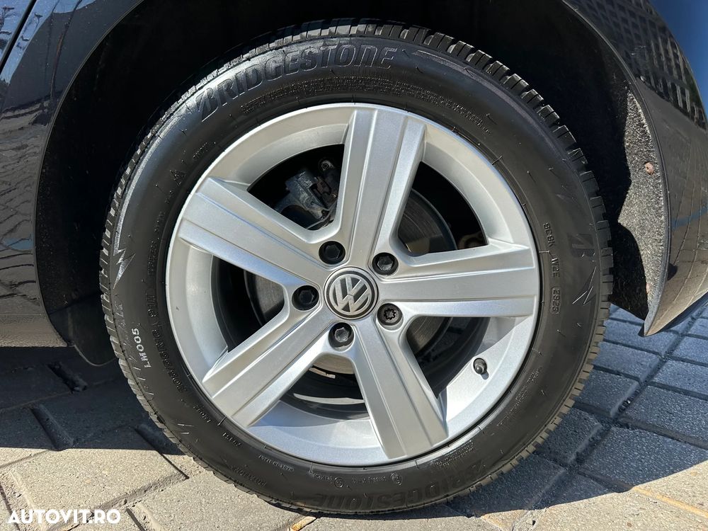 Volkswagen Golf 1.6 TDI BlueMotion Technology DPF Comfortline - 5