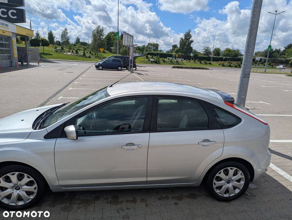 Ford Focus 1.6 TDCi Ambiente DPF - 5