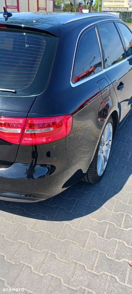 Audi A4 Avant 2.0 TDI DPF clean diesel S line Sportpaket - 11