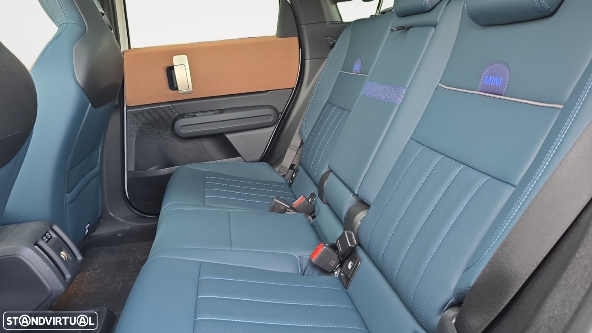 MINI Countryman E Favoured L - 14