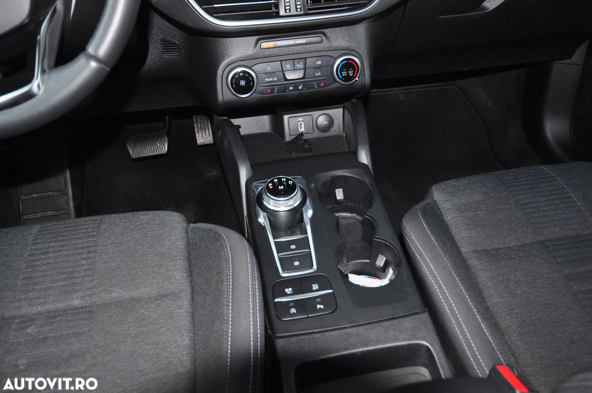 Ford Focus 2.0 EcoBlue Active Business - 19