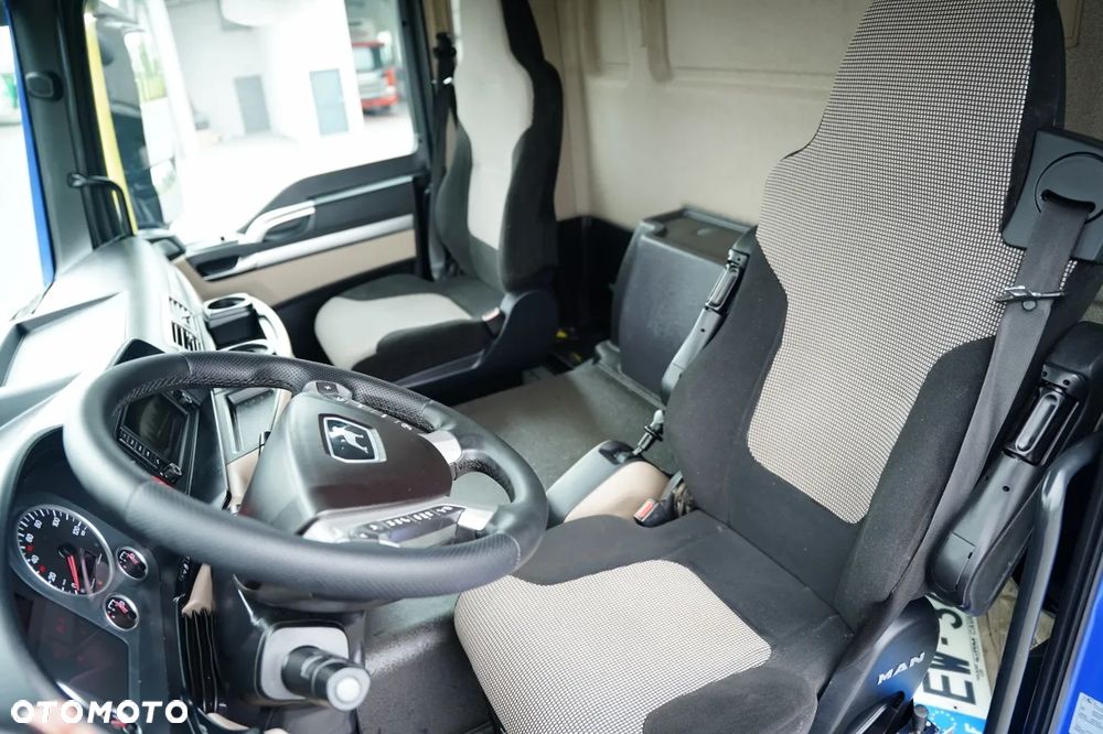 MAN TGS 35.460 / 8x4 / WYWROTKA 5.8 M / HYDROKLAPA / NAVI / 2018 ROK - 25