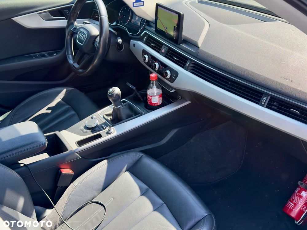 Audi A4 Avant 2.0 TDI - 12