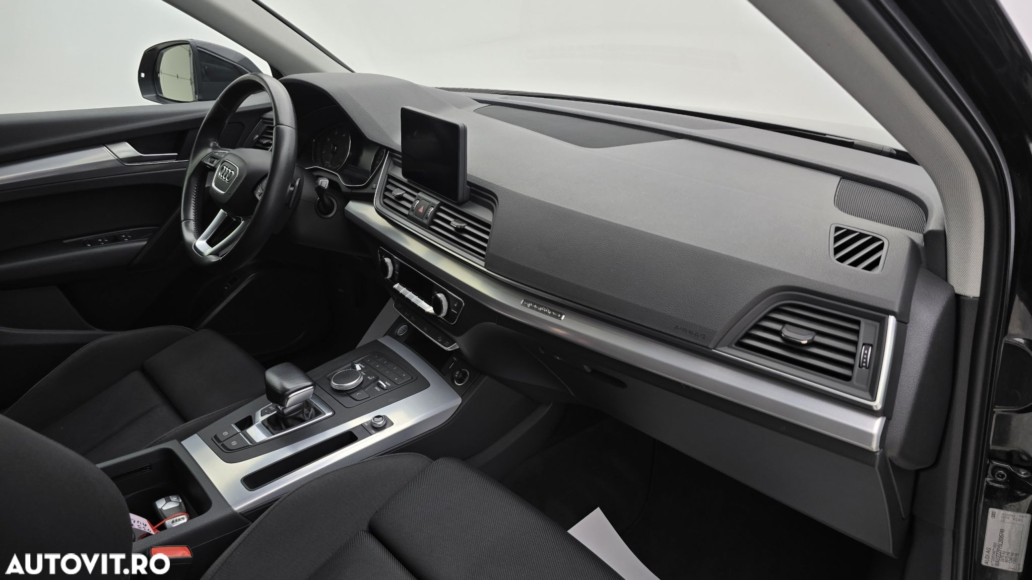Audi Q5 2.0 40 TDI quattro S tronic Sport - 20