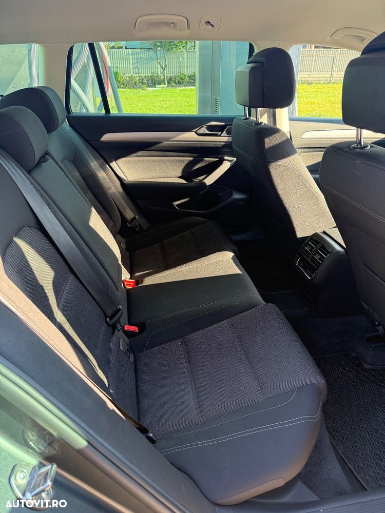 Volkswagen Passat 2.0 TDI DSG Comfortline - 18