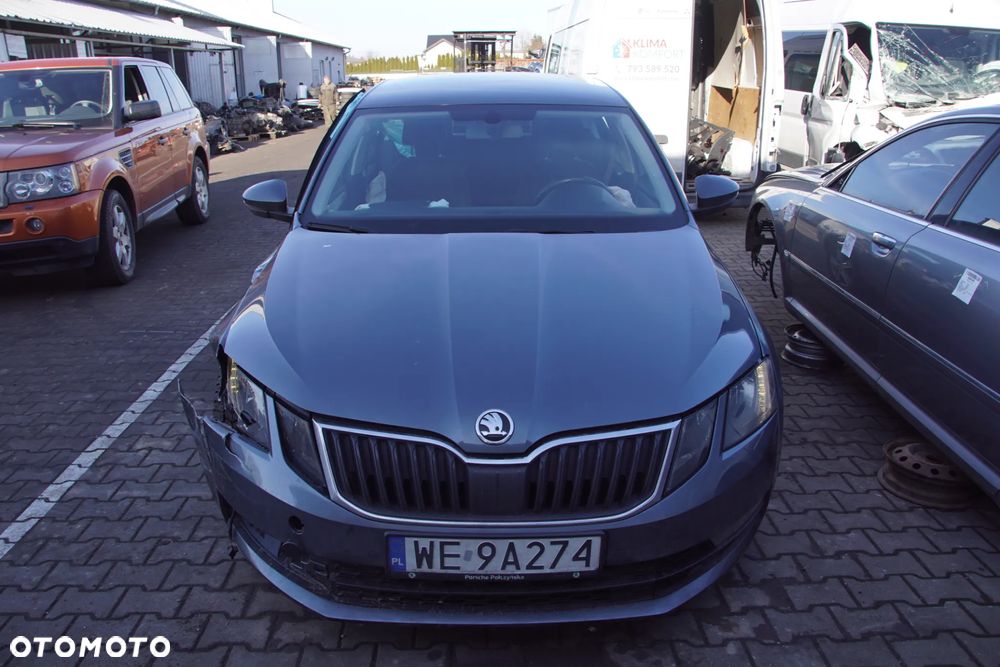 Auto na części - Skoda Octavia III Lift 1.6 TDI 115 KM DDYA SMT LF7Y 2017R Silnik Skrzynia Drzwi Maska Błotnik Klapa Zderzak Lusterko Lampa Szyba Klamka Deska Kokpit Sterownik Moduł Czujnik Licznik Wyświetlacz Panel Kierownica - 2