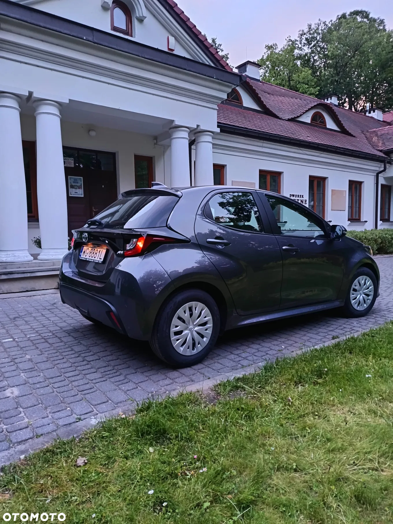 Toyota Yaris 1.0 Comfort - 24