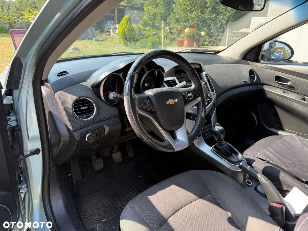 Chevrolet Cruze 1.6 LT - 5