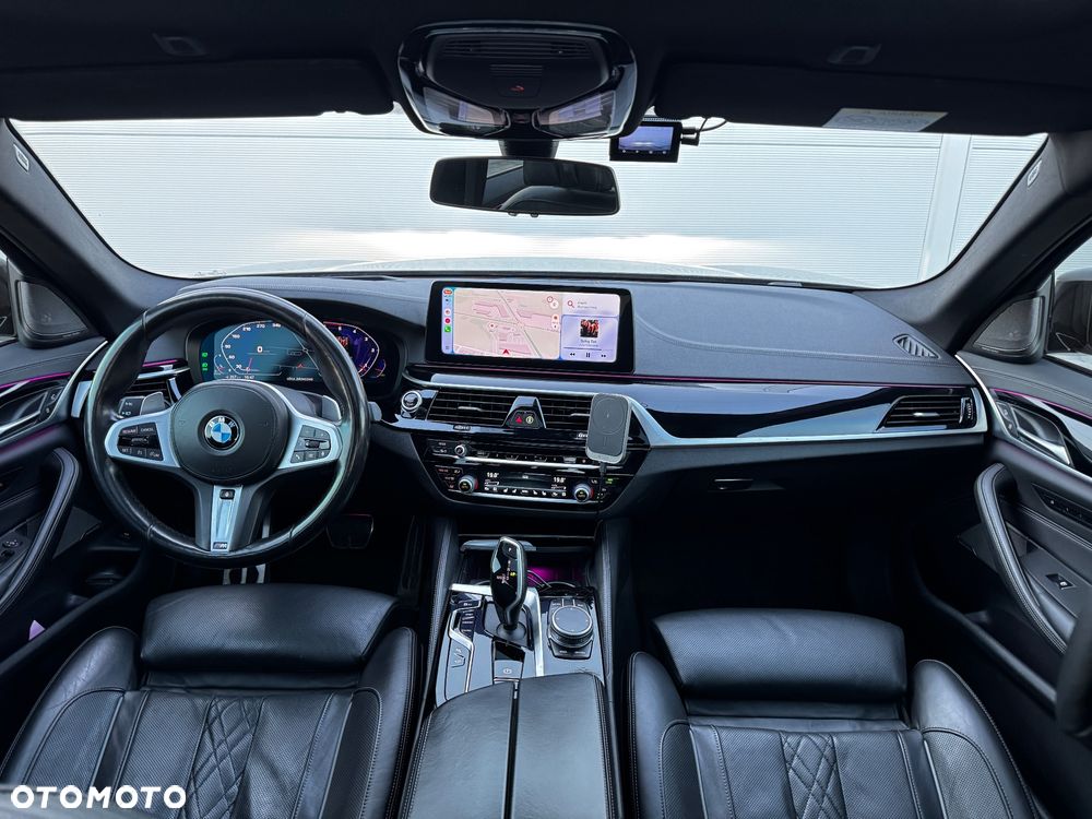 BMW Seria 5 520d xDrive M Sport sport - 9