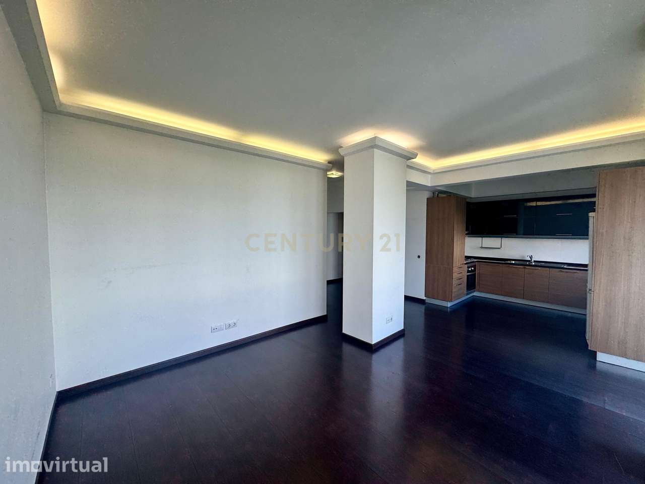 Apartamento Renovado T2 em Santa Clara, Lisboa - Grande imagem: 4/17