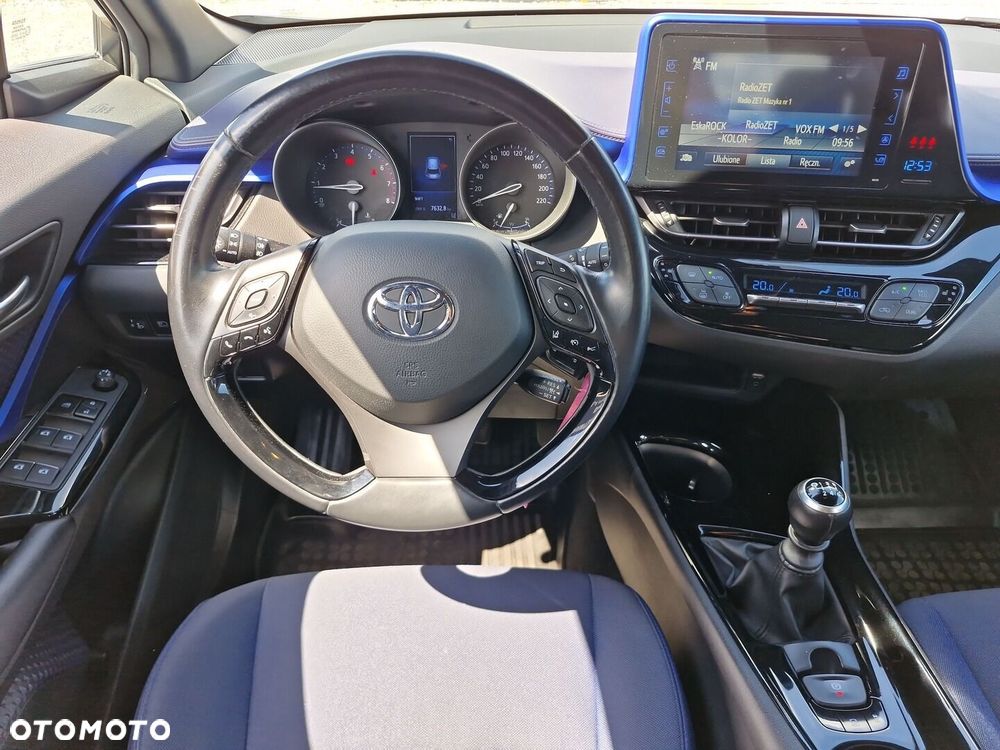 Toyota C-HR 1.2 T Dynamic - 12
