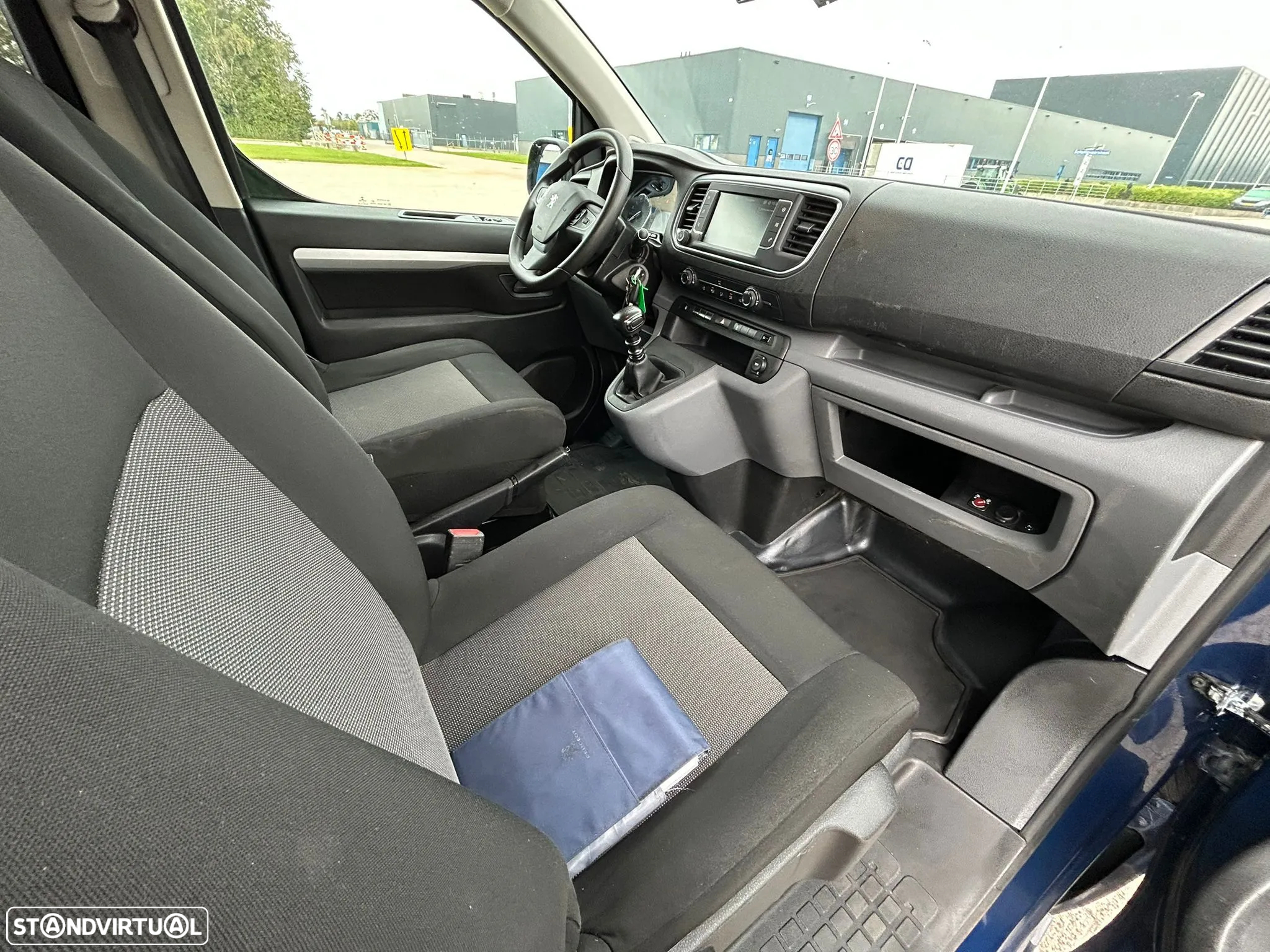 Peugeot Expert 2.0 Hdi 122 Cv Longa 5 Lugares - 23