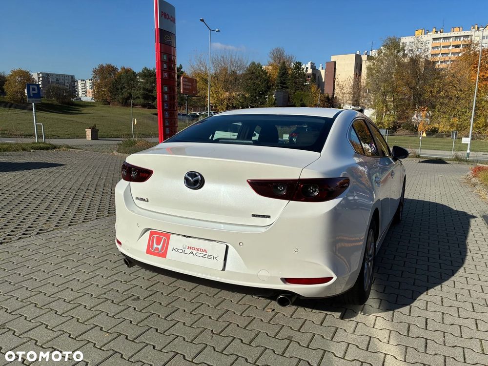 Mazda 3 - 8