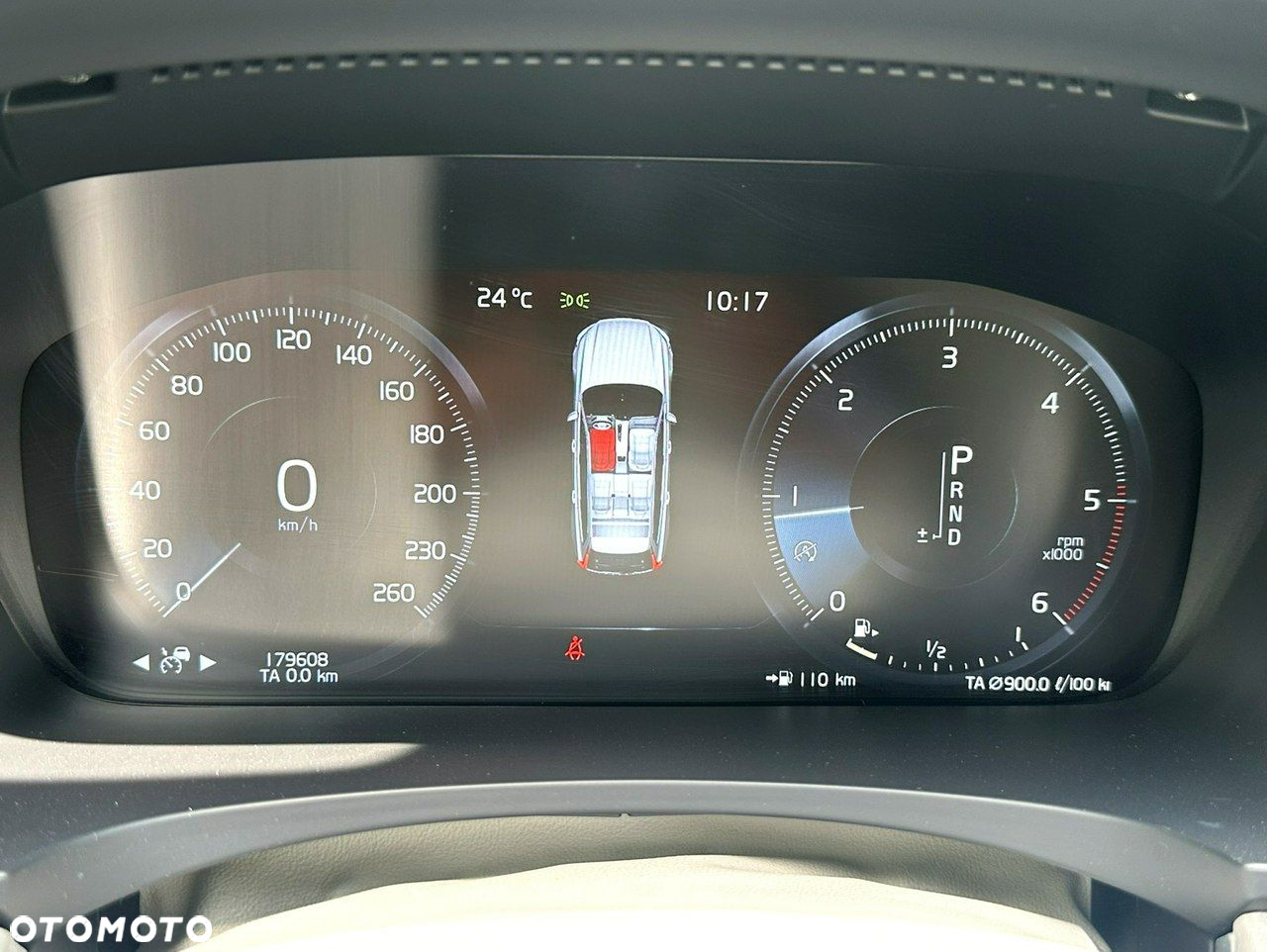 Volvo V90 D5 AWD Momentum - 25