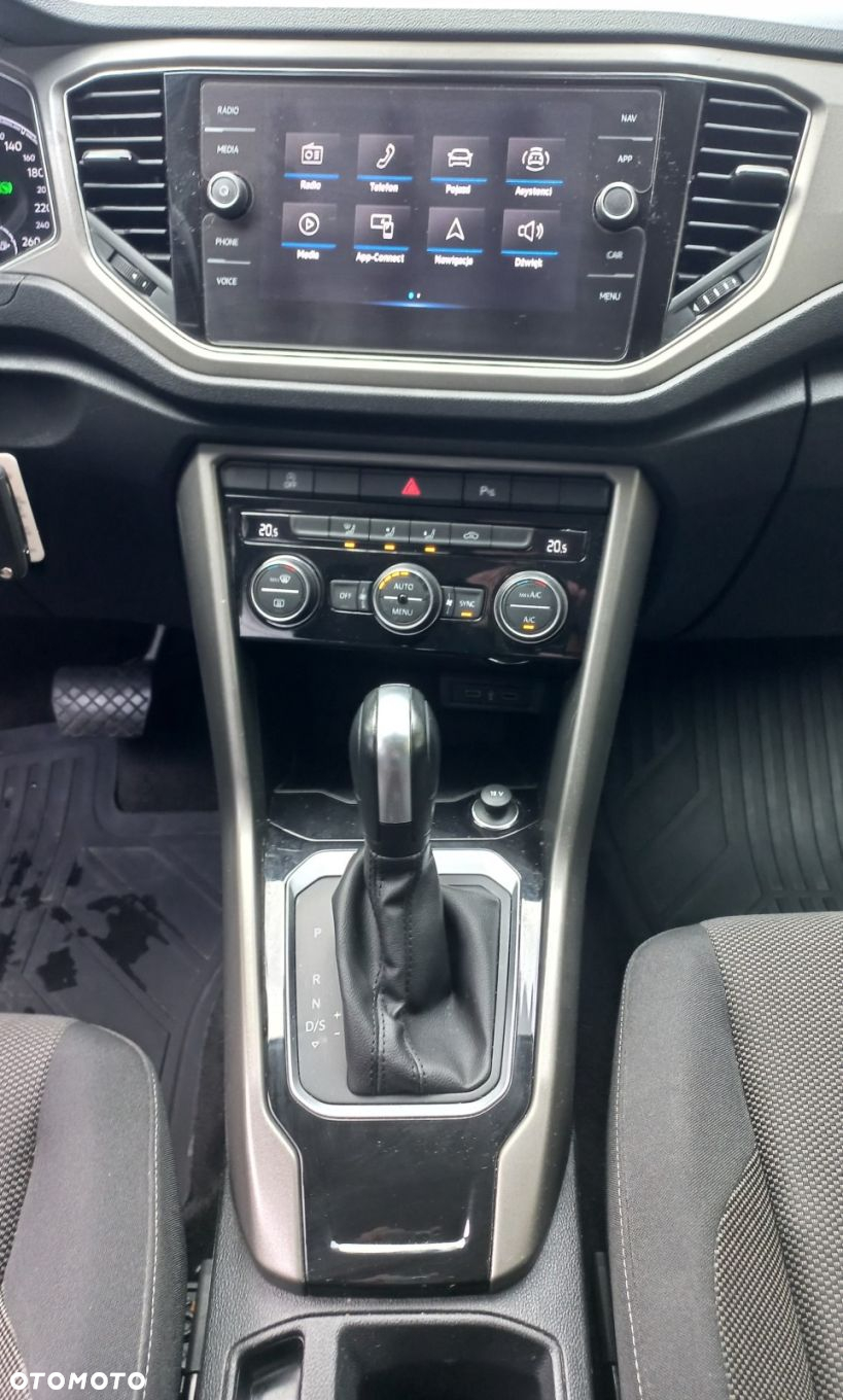 Volkswagen T-Roc - 13